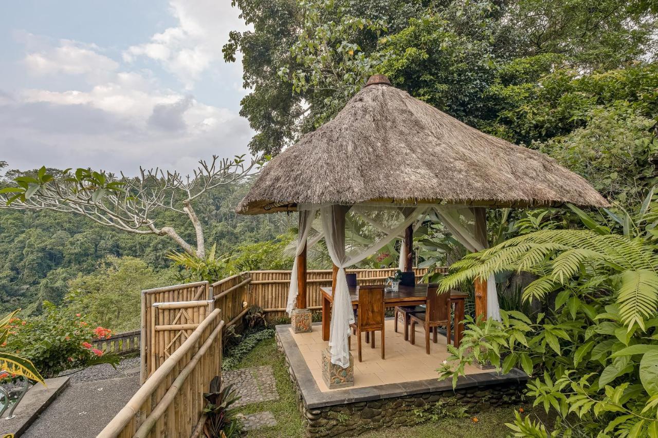 Teja Lokha Ubud Villa Exterior photo